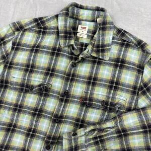 Levi’s Plaid Flannel Shirt Relaxed Fit Green Blue Yellow Men’s Medium Grunge